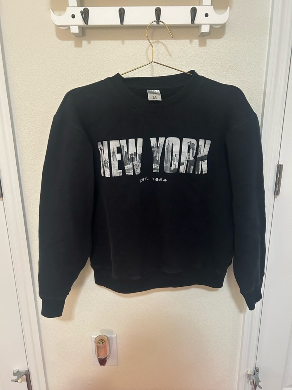 Black "NEW YORK" Graphic Crewneck Sweatshirt